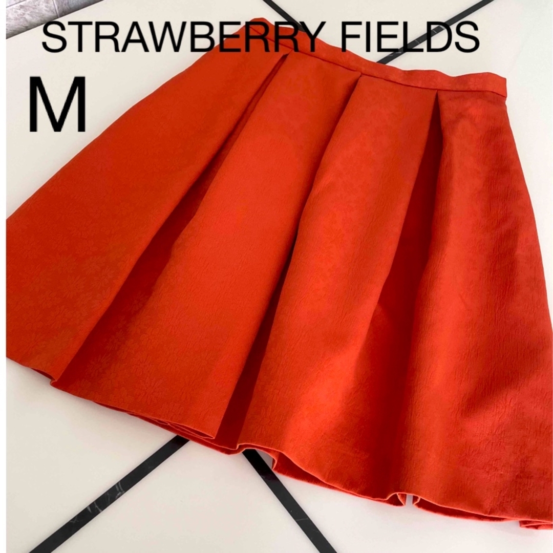 STRAWBERRY-FIELDS(ストロベリーフィールズ)のストロべリーフィールズ　レディース　スカート　フレアスカート　花柄　膝丈　M レディースのスカート(ひざ丈スカート)の商品写真