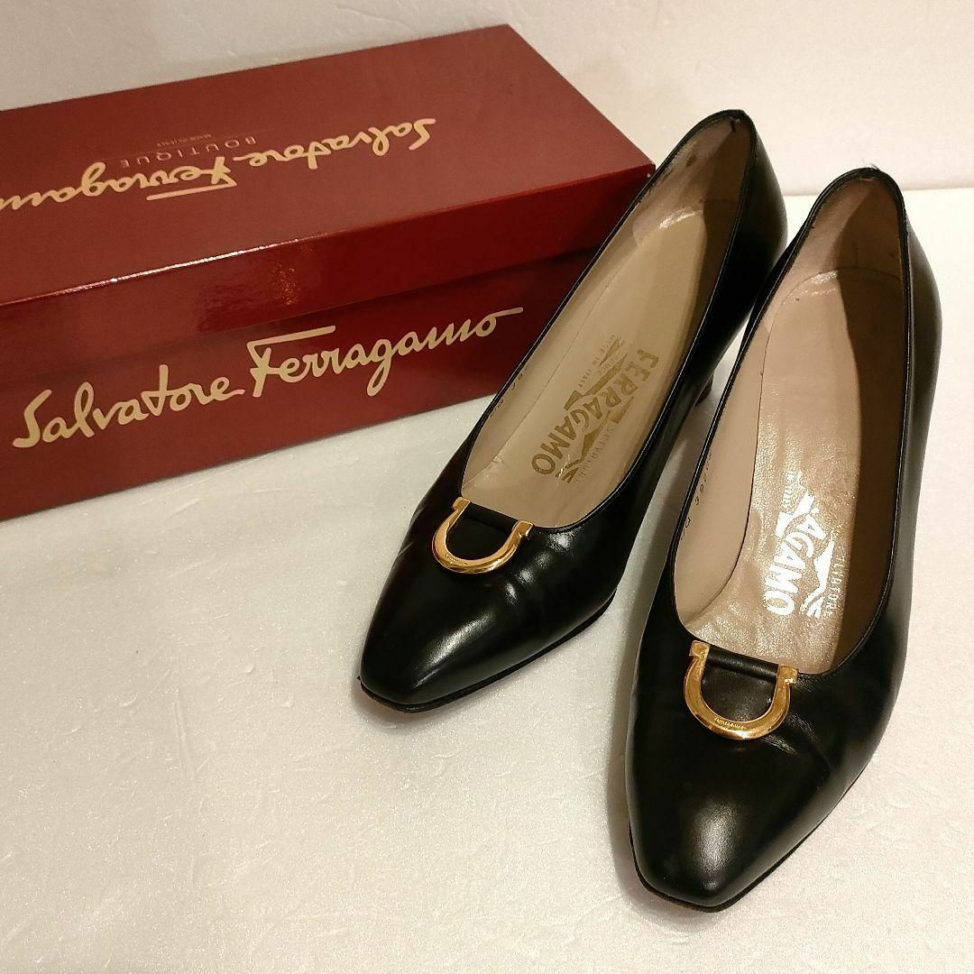 Ferragamo フェラガモ　黒パンプス 　6 1/2