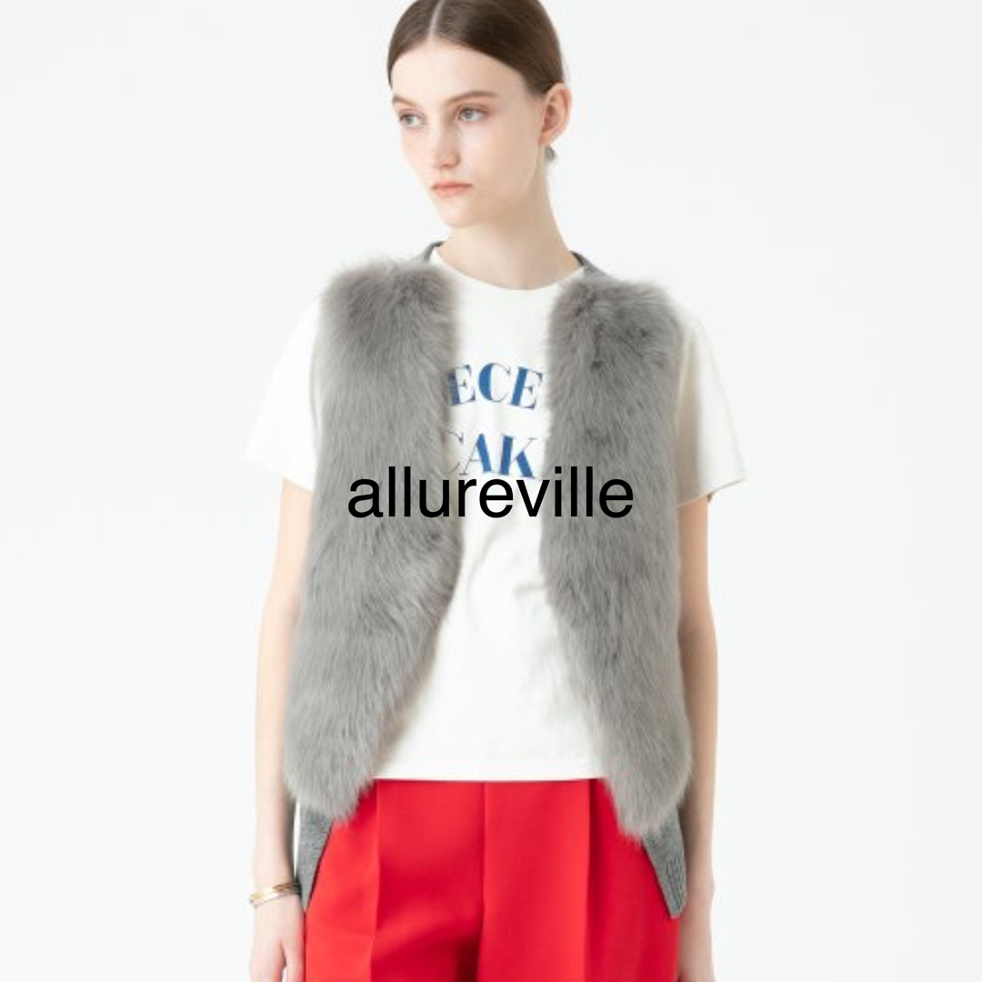 allureville(アルアバイル)の2022AWallurevilleフェイクファードッキングショートジレ レディースのトップス(ベスト/ジレ)の商品写真