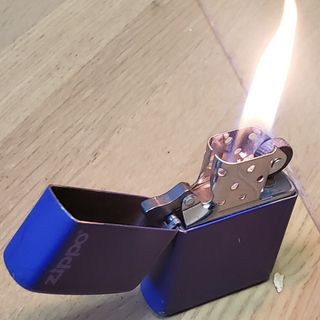 新品 Zippo モザイク フレイム 炎 エポ盛り ゴールド ジッポー