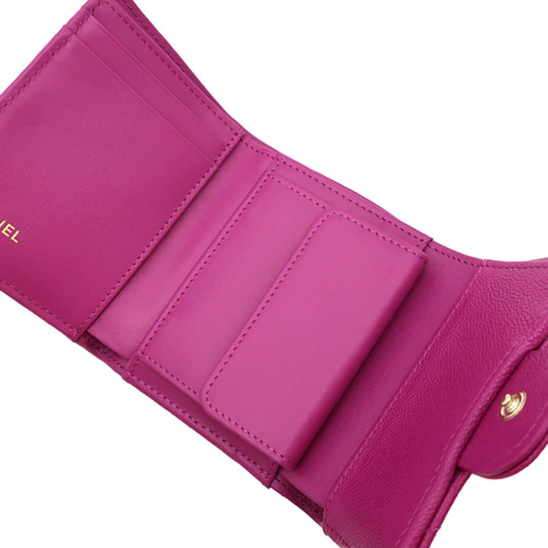 CHANEL(シャネル)のシャネル  三つ折り財布  マトラッセ クラシック スモール フラップ レディースのファッション小物(財布)の商品写真
