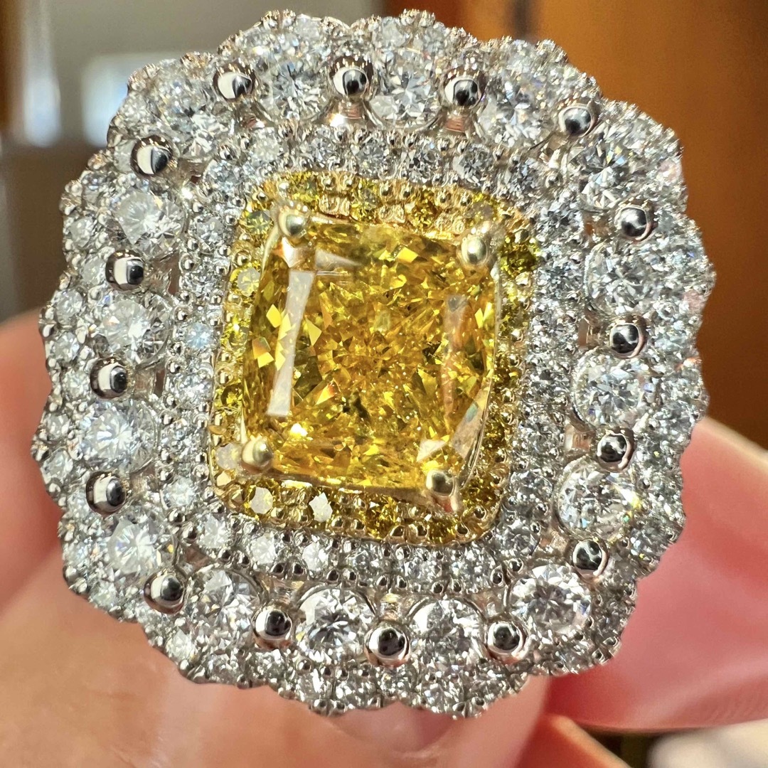 お宝出品☆PTイエローダイヤモンドリングYD:1.017ct D:1.09ct レディースのアクセサリー(リング(指輪))の商品写真