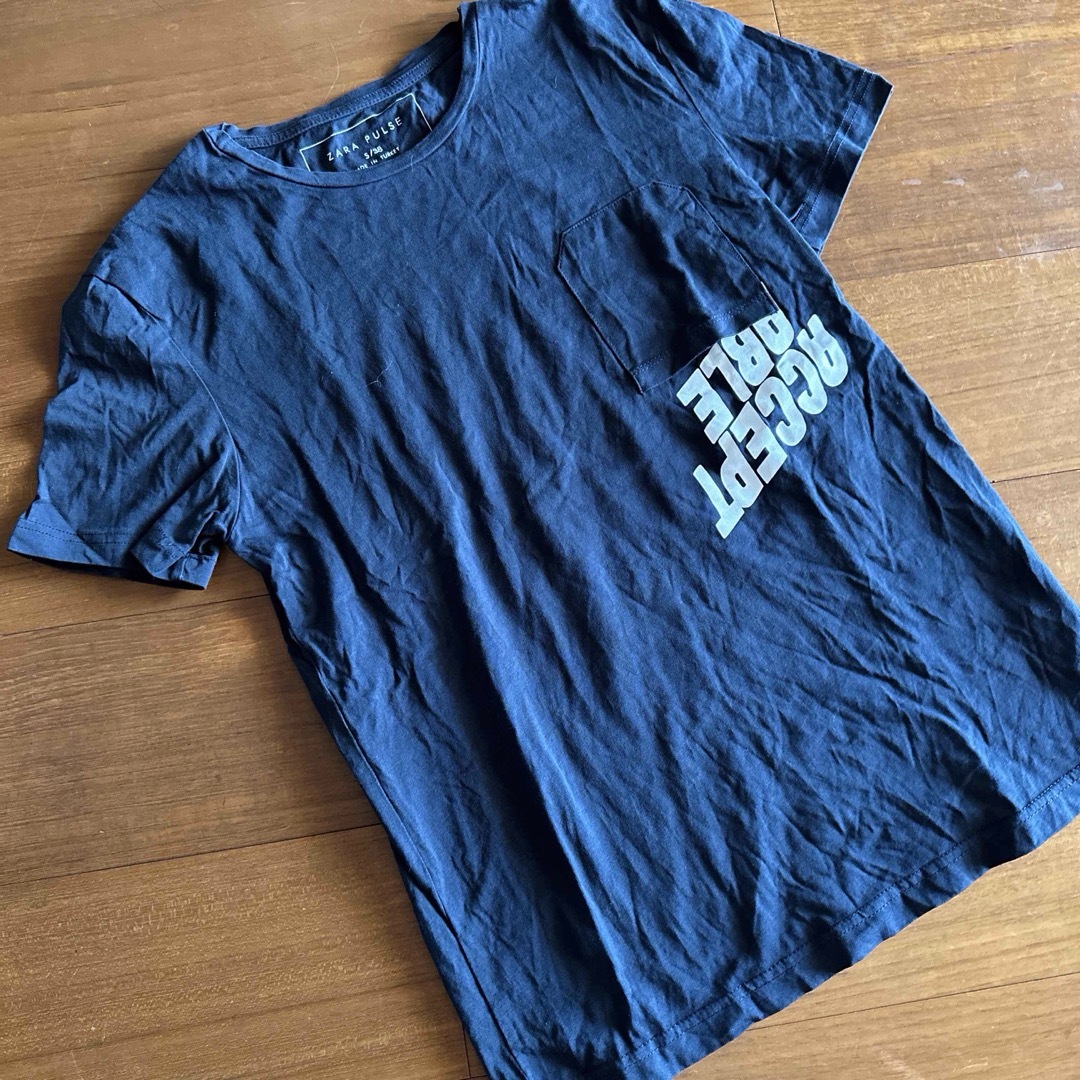 ZARA(ザラ)のZARA ポケット逆についてるオシャレTシャツ　紺　S メンズのトップス(Tシャツ/カットソー(半袖/袖なし))の商品写真