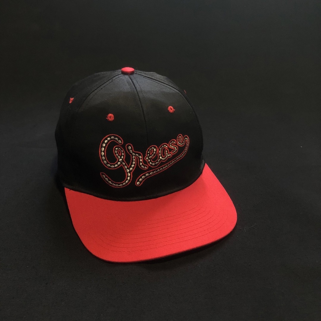 ART VINTAGE(アートヴィンテージ)のdeadstock grease movie logo 2tone cap 映画 メンズの帽子(キャップ)の商品写真