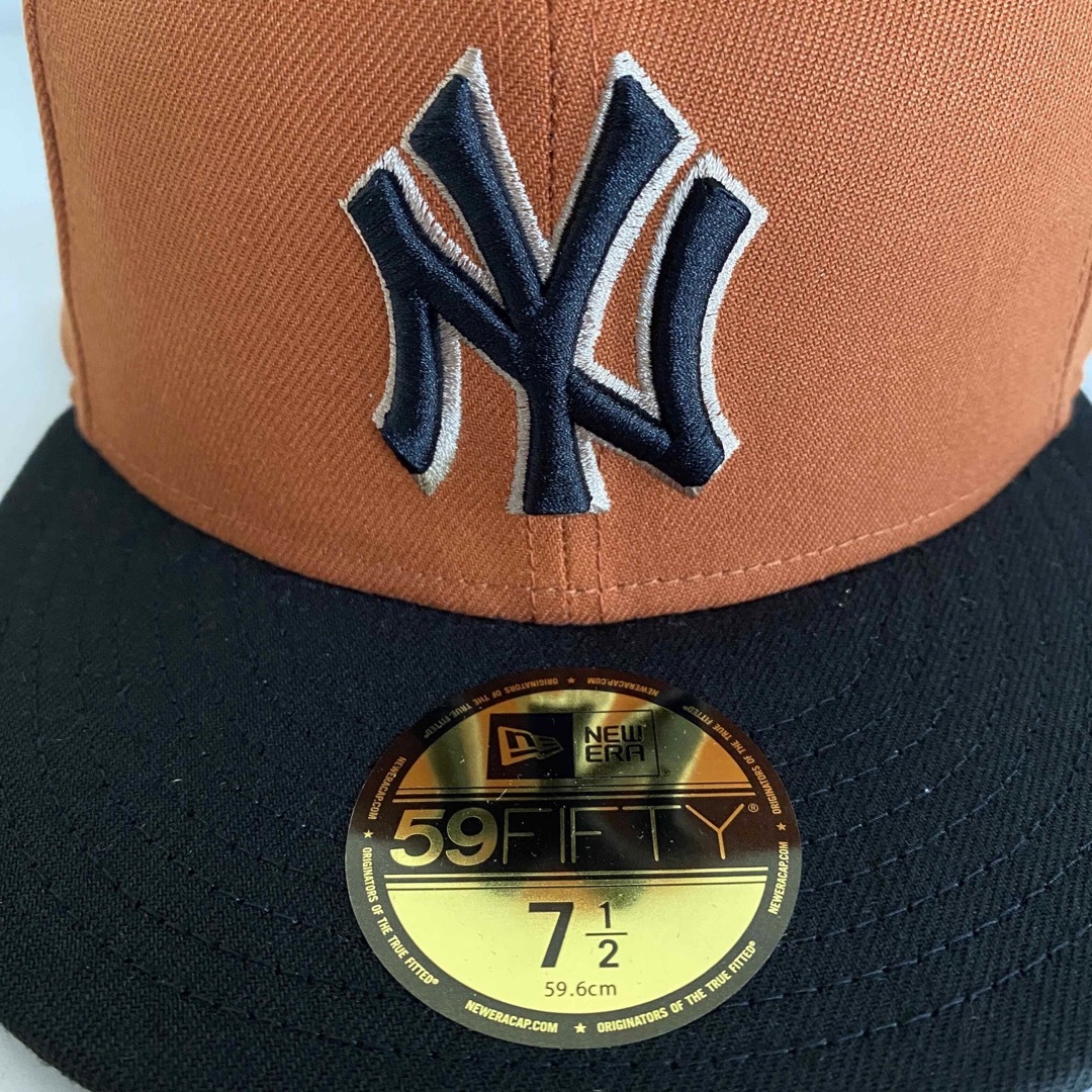 NEW ERA(ニューエラー)のツバ裏グレー New Era 1/2 Cap ヤンキース ニューエラ キャップ メンズの帽子(キャップ)の商品写真