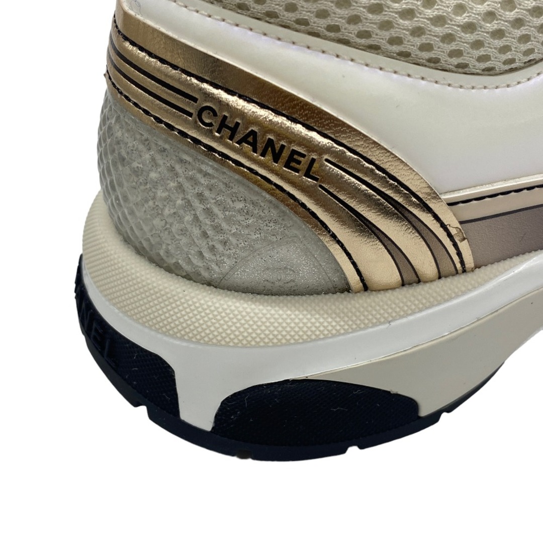 CHANEL(シャネル)の[USED/中古]CHANEL シャネル スニーカー ココマーク G45077/白×黒/#37/レディース メタリック 新品未使用 中古 tdc-001816-4d レディースの靴/シューズ(スニーカー)の商品写真