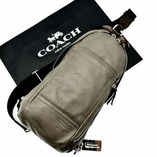 極美品 COACH コーチ シボ革 ロゴ型押し ボディーバック カーキ-