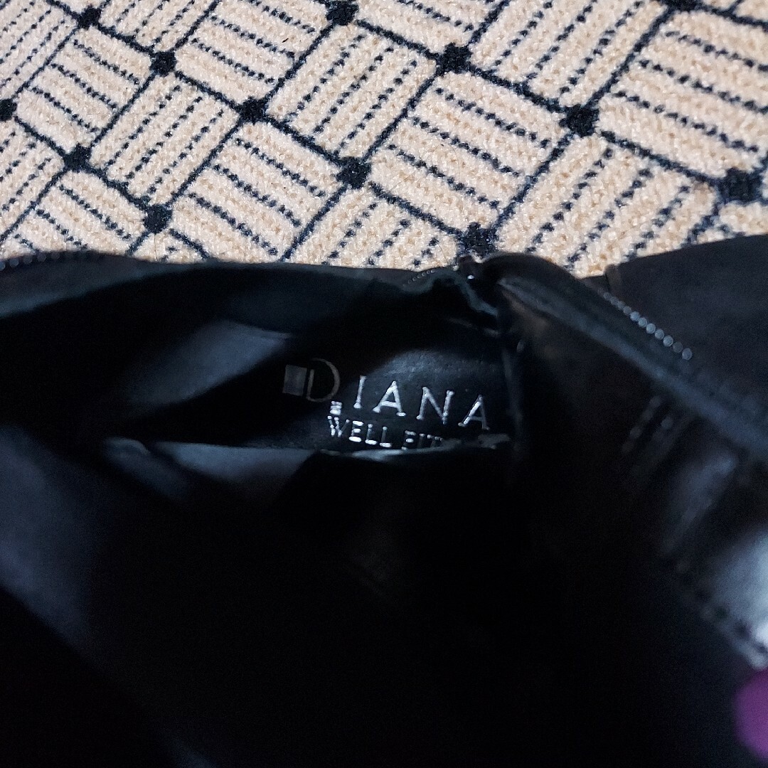 DIANA(ダイアナ)のブラック　ロングブーツ　ダイアナ レディースの靴/シューズ(ブーツ)の商品写真