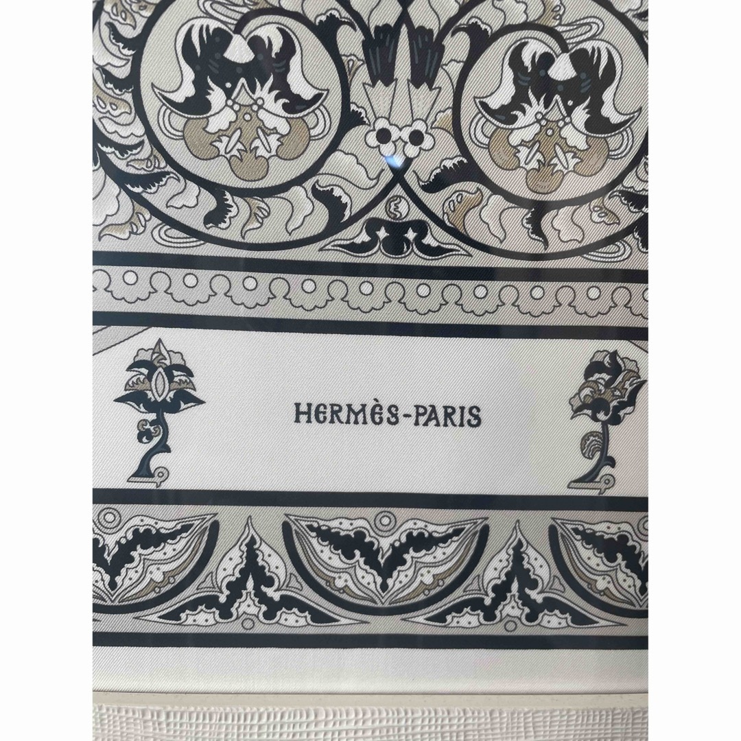 Hermes(エルメス)のよりり様専用　エルメスカレ90 額装 レディースのファッション小物(バンダナ/スカーフ)の商品写真