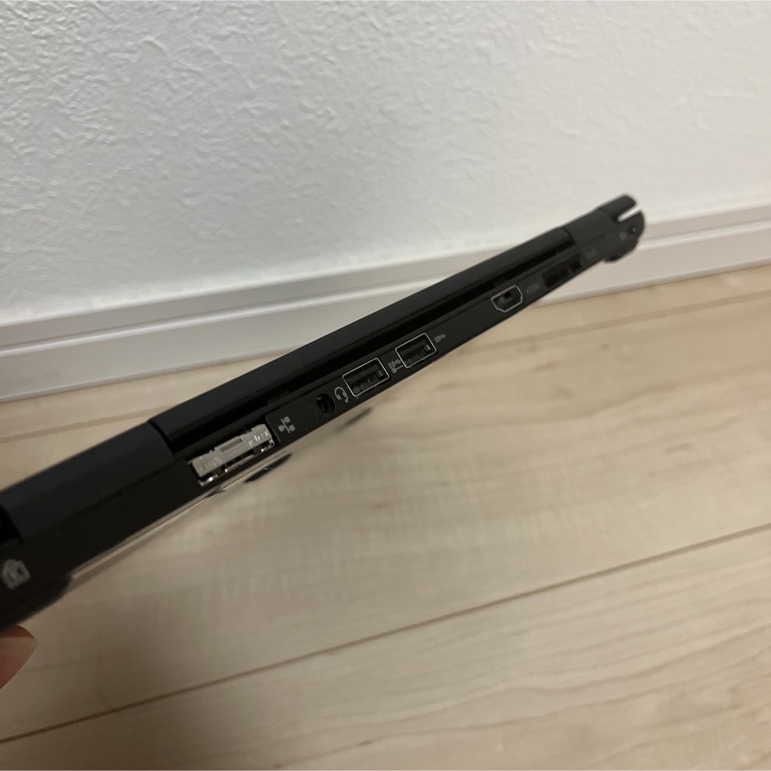 【軽量美品】8世代CPU Windows11 NEC VKT13H-4