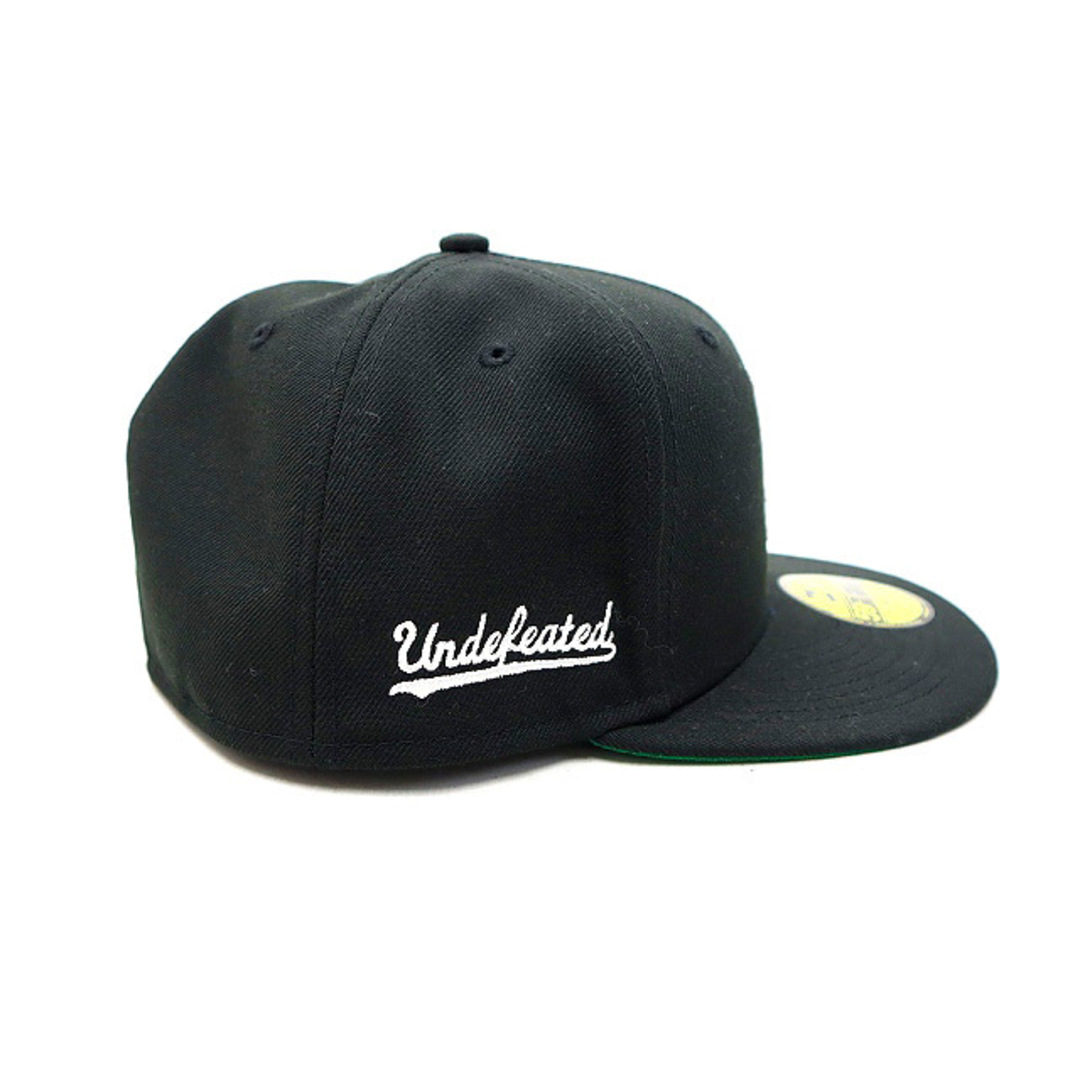 59.6cm UNDEFEATED × NEW ERA 6パネル キャップ