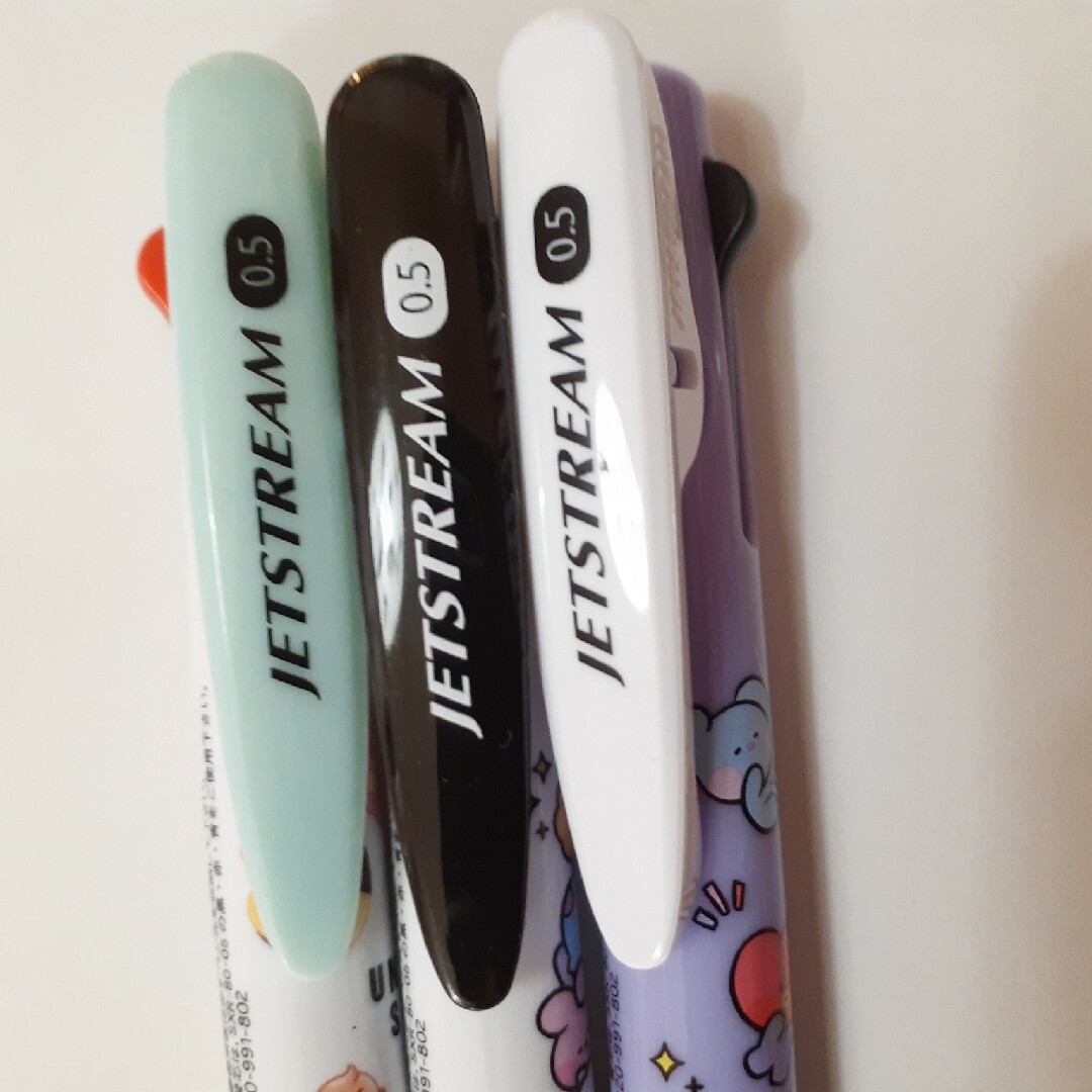 BT21 - 【新品×3】BT21 ジェットストリーム0.5mm3色ボールペン BT21 - 【新品×3】BT21 ジェットストリーム0.5mm3色ボールペン