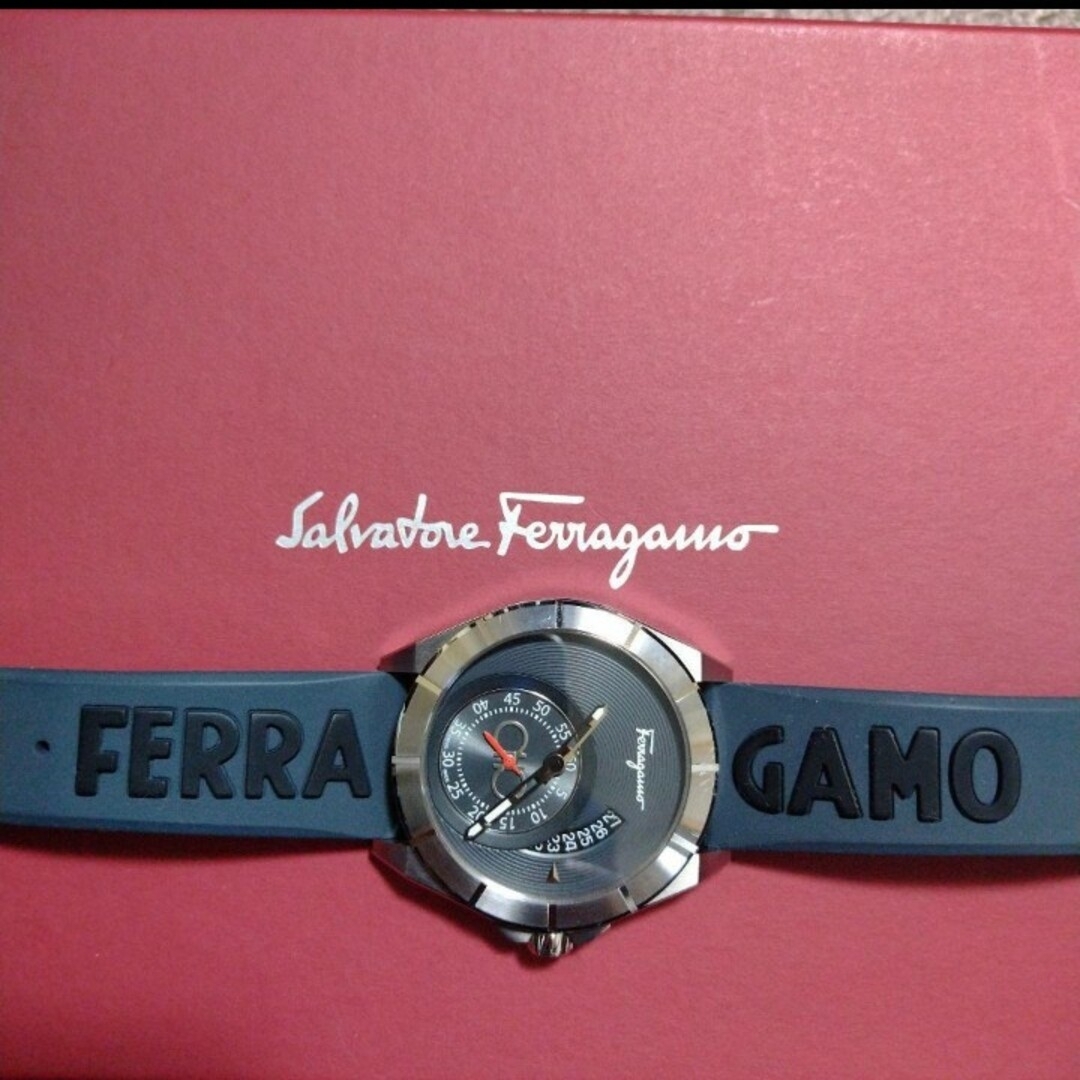 Ferragamo 腕時計 スイス製