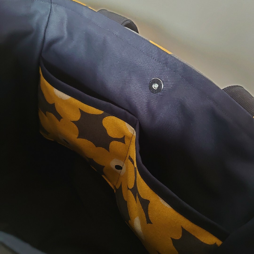 限定価格　サイドポケット　肩掛けトートバッグ　ハンドメイド ハンドメイドのファッション小物(バッグ)の商品写真