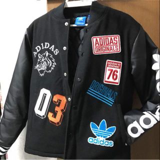 アディダス(adidas)のadidas Originals[LOGO VARSITY JACKET](スタジャン)