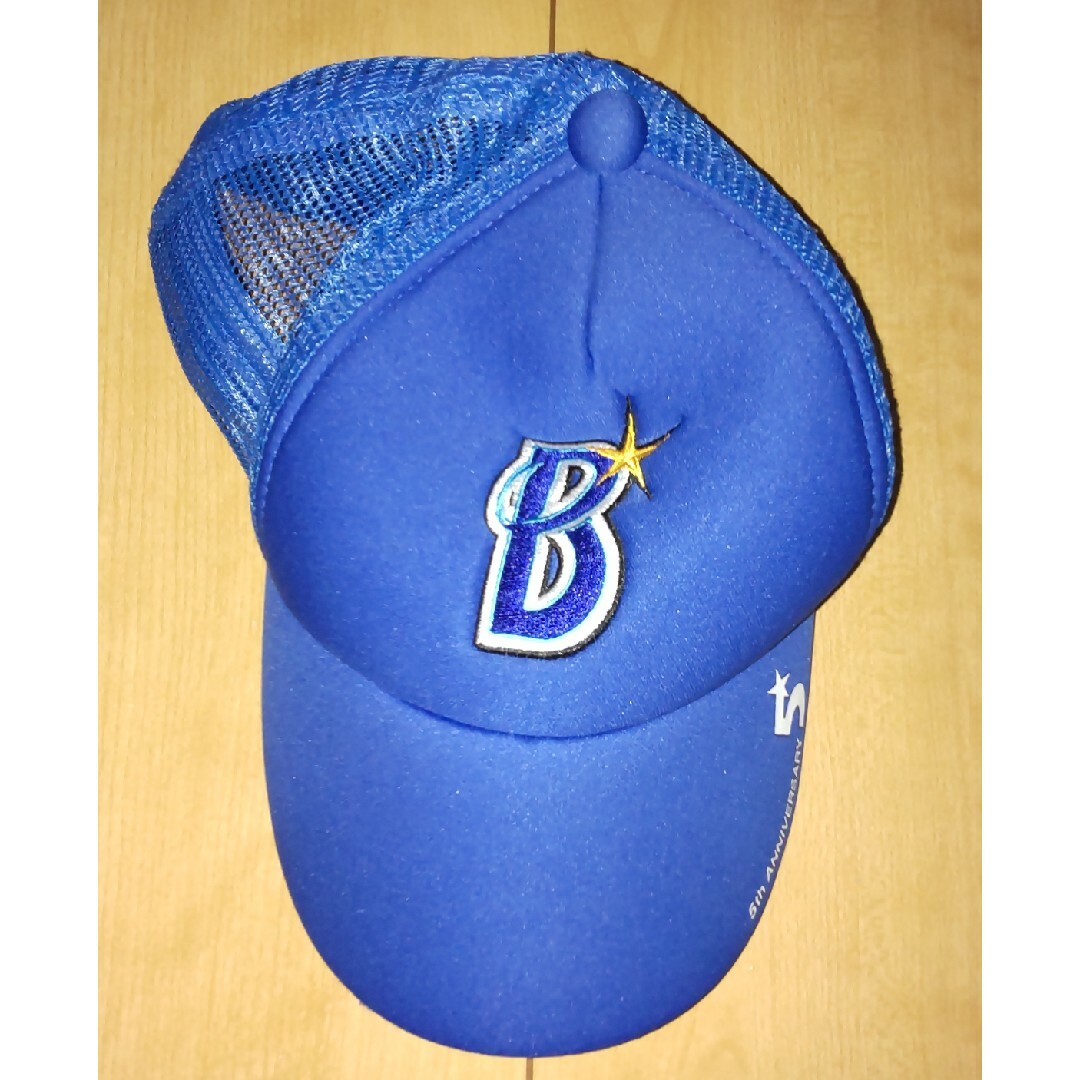 横浜DeNAベイスターズ(ヨコハマディーエヌエーベイスターズ)のベイスターズ　ナップザック　帽子　セット スポーツ/アウトドアの野球(記念品/関連グッズ)の商品写真