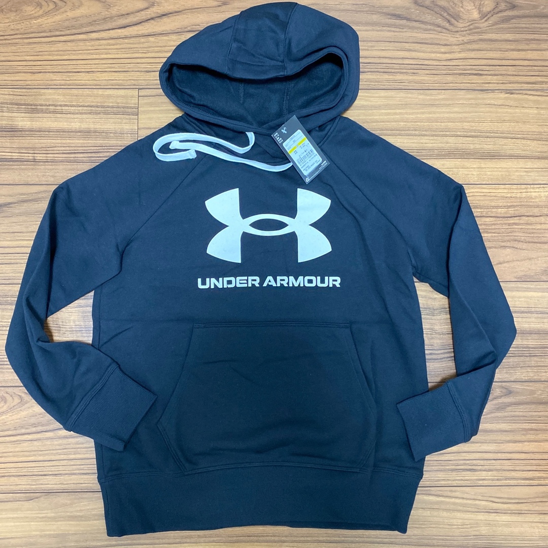 新品　UNDER ARMOUR アンダーアーマー 裏起毛パーカー　Mサイズ 1