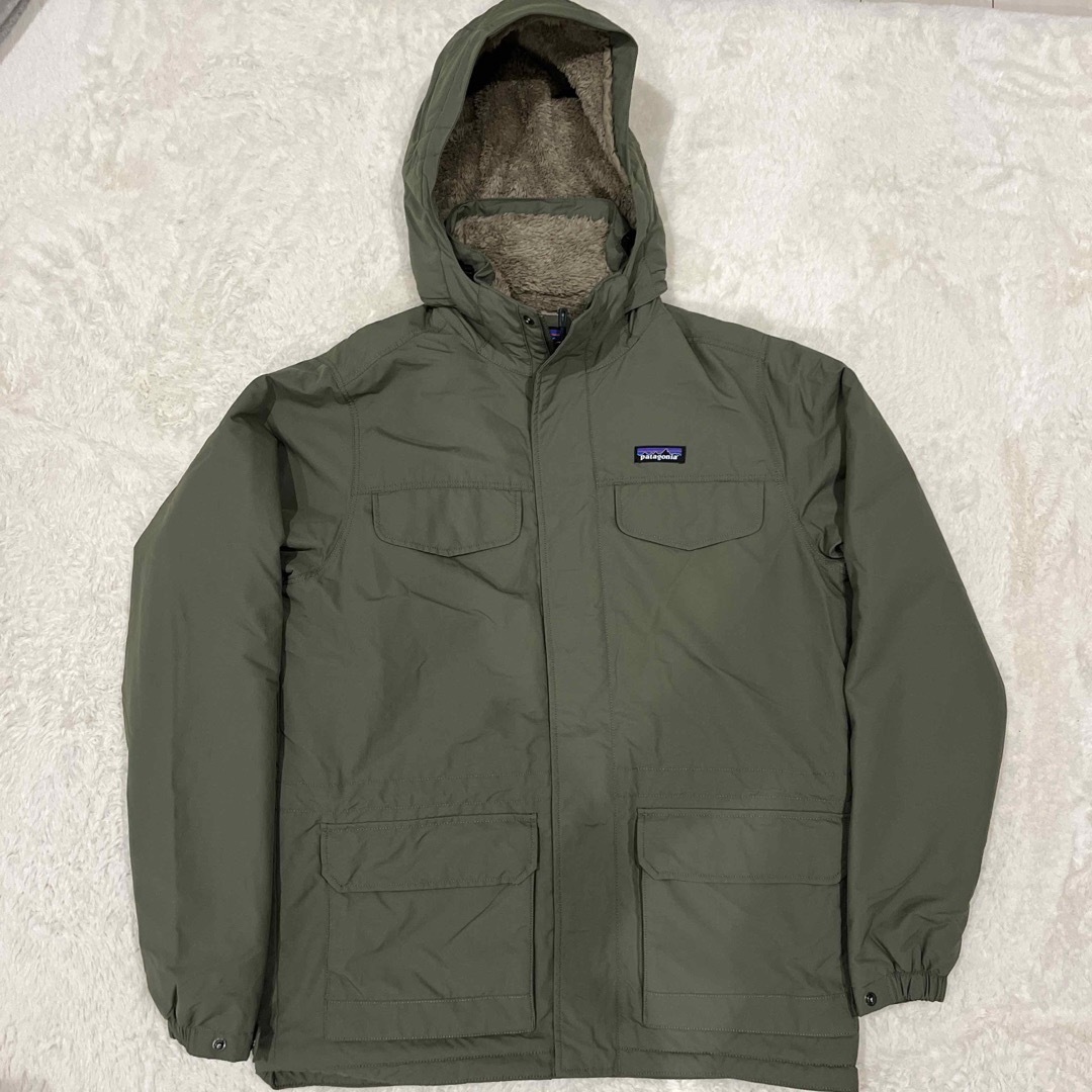 patagonia パーカー グリーン