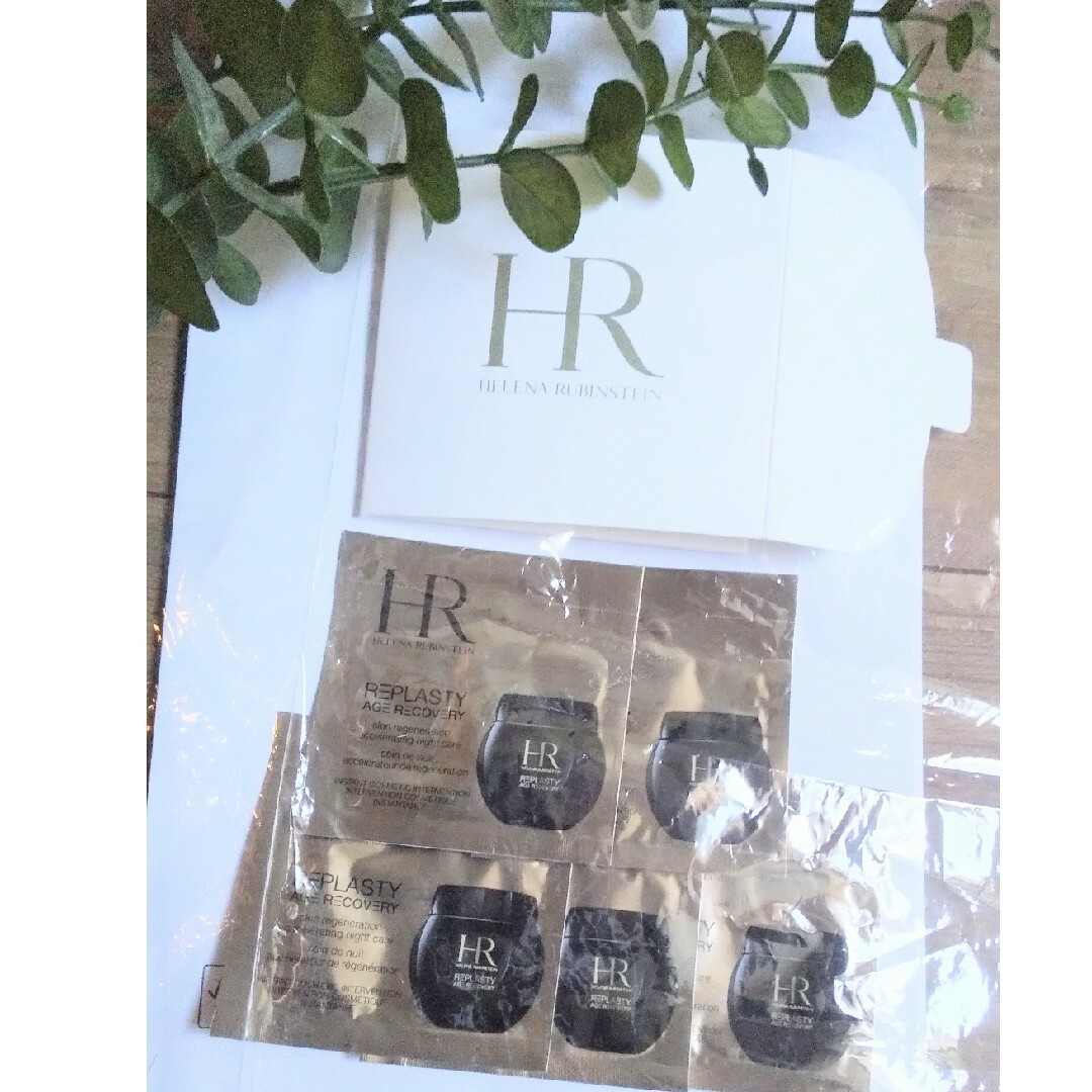 HELENA RUBINSTEIN(ヘレナルビンスタイン)の｢１０月分｣ ヘレナルビンスタイン ＲＣクリーム コスメ/美容のスキンケア/基礎化粧品(フェイスクリーム)の商品写真