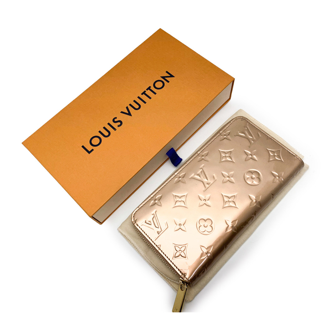 LOUIS VUITTON(ルイヴィトン)のLOUIS VUITTON ルイヴィトン ヴェルニ ジッピーウォレット M90603 ローズゴールド 財布 サイフ レディースのファッション小物(財布)の商品写真
