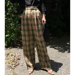 アメリヴィンテージ(Ameri VINTAGE)の美品★AMERI 2TUCKS STRAIGHT PANTチェックパンツ(カジュアルパンツ)