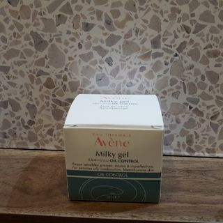 アベンヌ(Avene)のアベンヌミルキージェル　オイルコントロール(オールインワン化粧品)