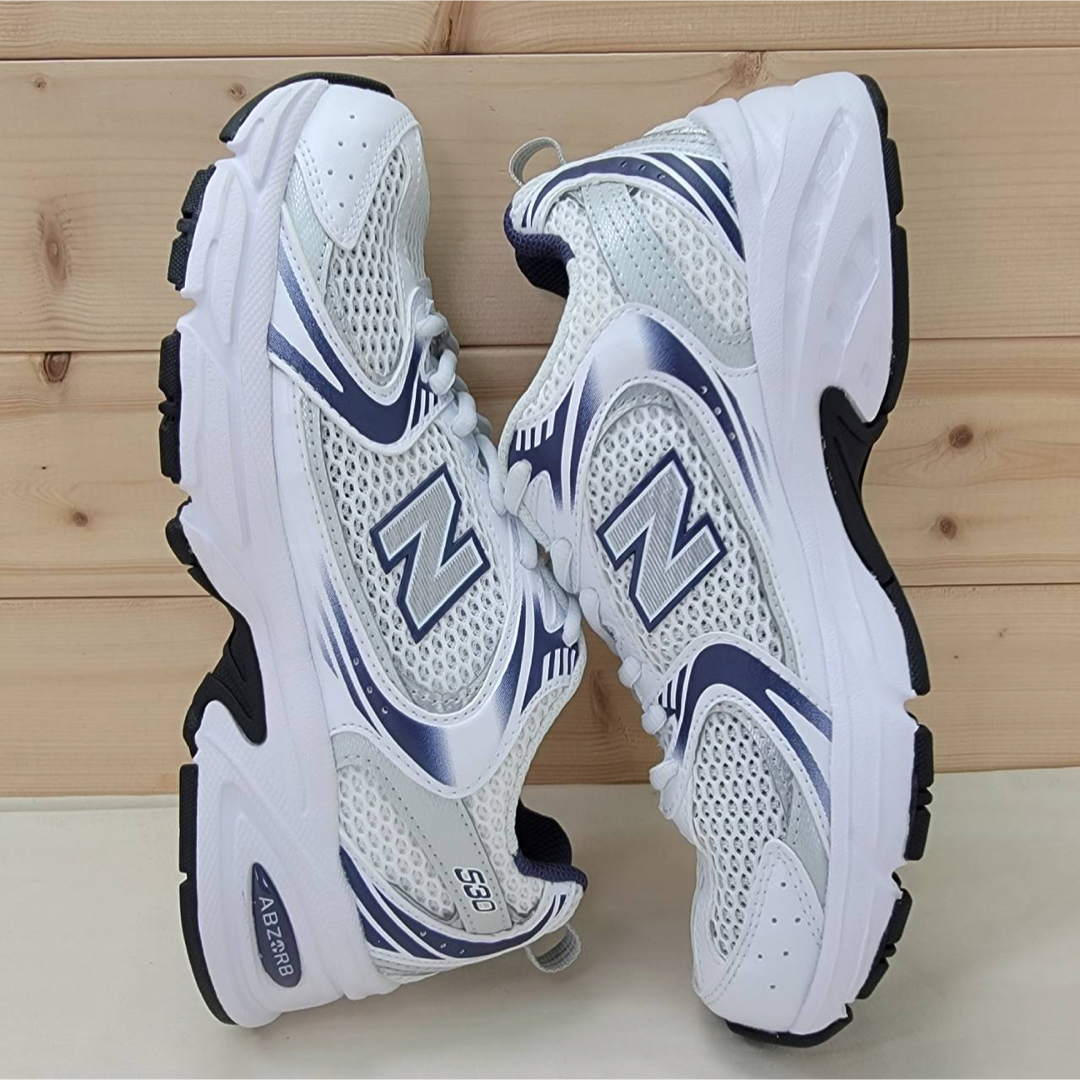 New Balance(ニューバランス)のニューバランス MR530BA ホワイト/ネイビー 23.5cm レディースの靴/シューズ(スニーカー)の商品写真