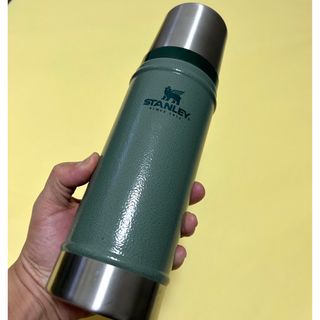 スタンレー(Stanley)の【2回使用美品】スタンレー  クラシック真空ボトル 0.47L グリーン(食器)