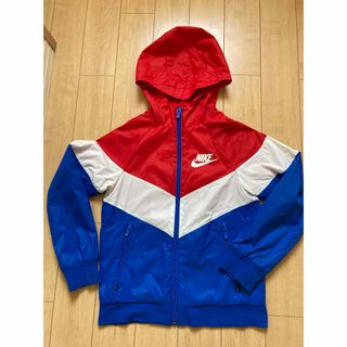 ナイキ(NIKE)のNIKEナイキ　ウィンドブルゾン　（S 130-140㎝）(ジャケット/上着)