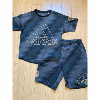 アディダス(adidas)のadidasアディダス　ティシャツ&ハーフパンツセット（140cm）(Tシャツ/カットソー)