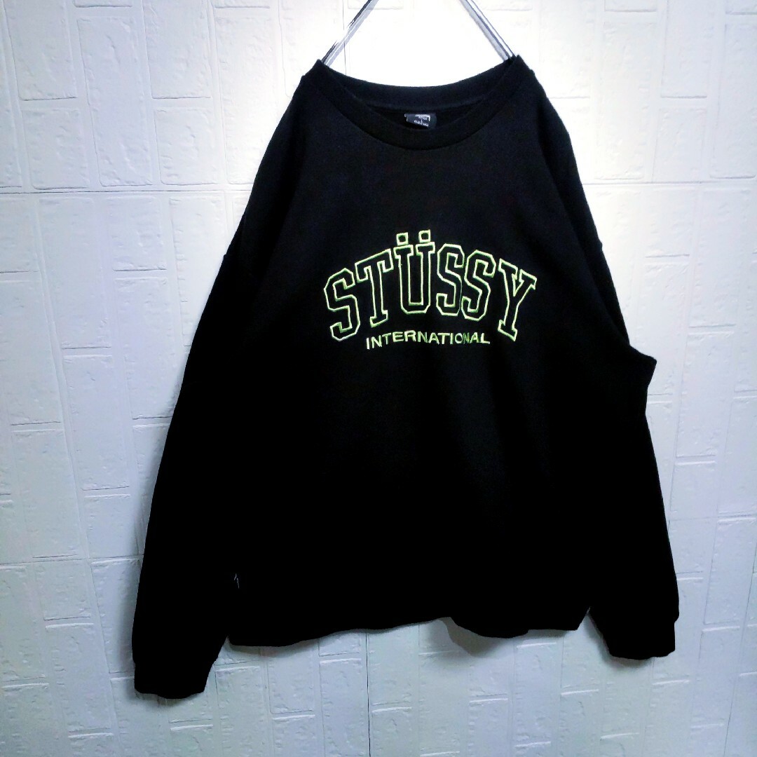 5241 STUSSY オールブラック 刺繍ロゴ スウェット 裏起毛