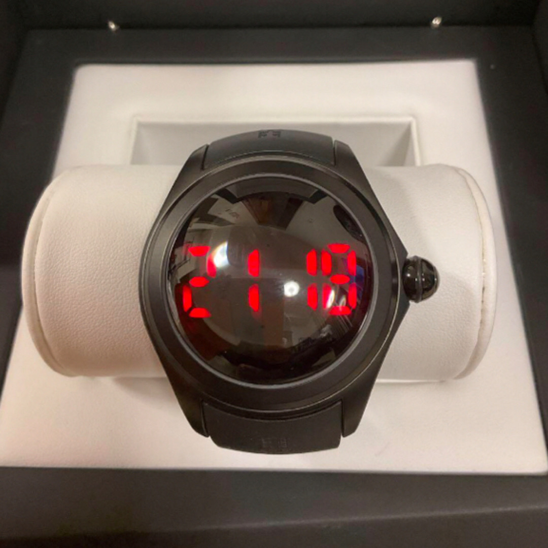 大人気希少  コルム(CORUM)バブル　コルム バブル デジタル メンズ腕時計