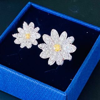 スワロフスキー(SWAROVSKI)の★新品★スワロフスキー エターナルフラワー 指輪 エンゲージ リング 花 2(リング(指輪))