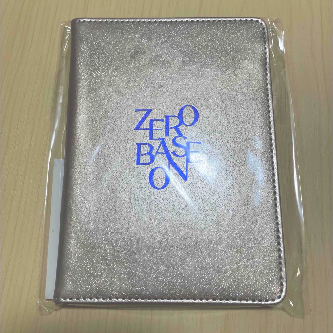 ZEROBASEONE パスポート ウォレット | フリマアプリ ラクマ ZEROBASEONE パスポートウォレット ジャンハオ