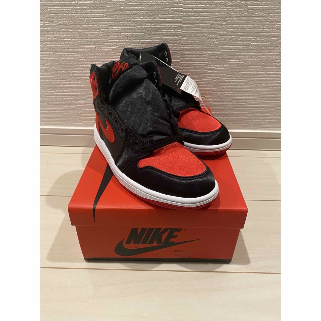 Nike Air Jordan 1 Retro High Satin Bred