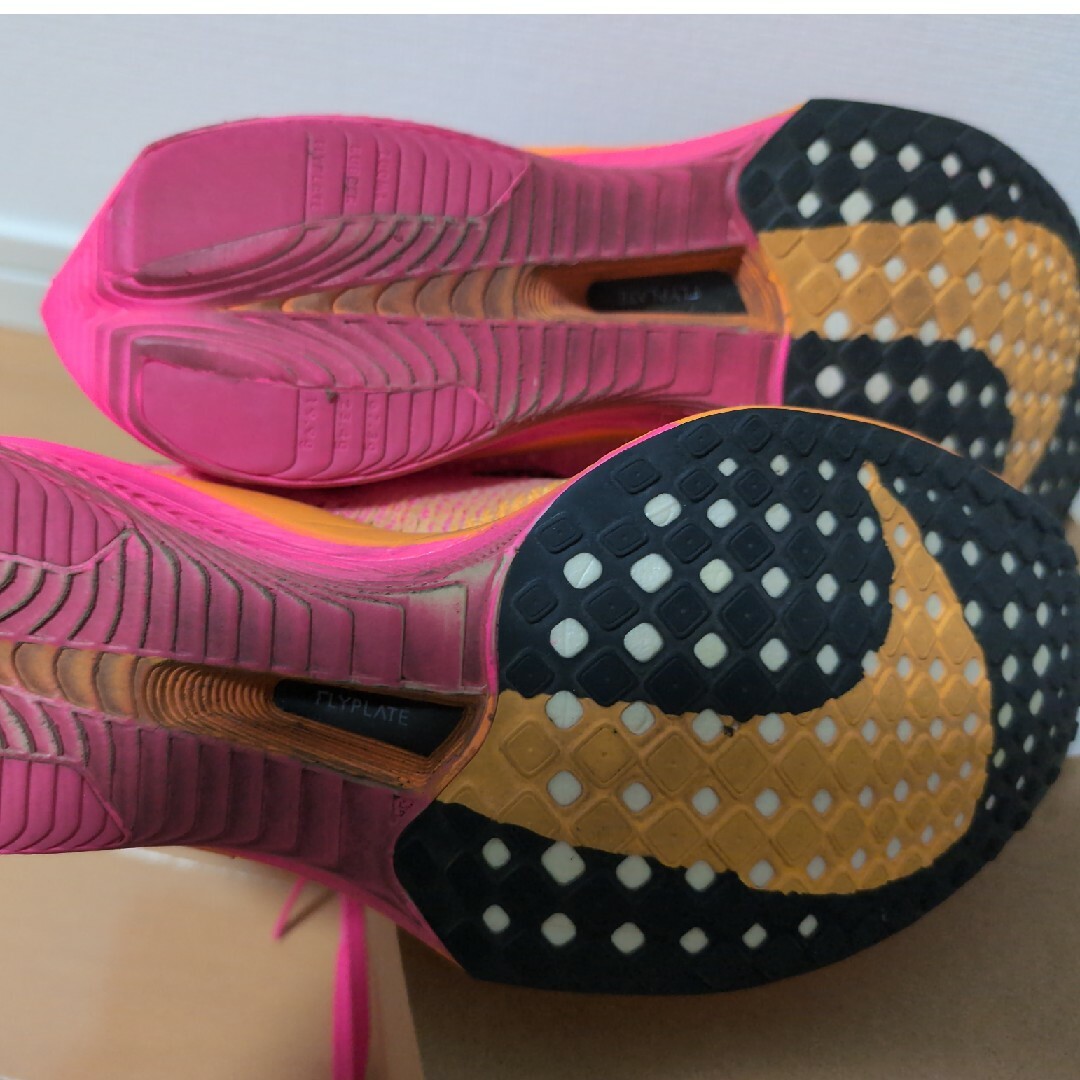NIKE(ナイキ)の[ナイキ] ズームX ヴェーパーフライ ネクスト% 3 ピンク メンズの靴/シューズ(スニーカー)の商品写真