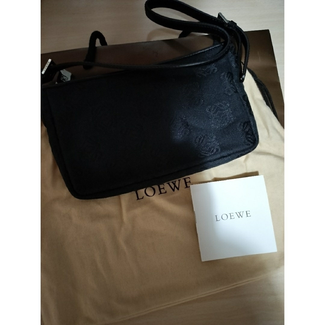 LOEWE ハンドバッグ　黒