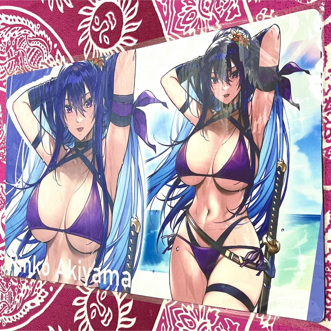対魔忍 秋山凜子 水着 白詰草 プレイマット エンタメ/ホビーのトレーディングカード(カードサプライ/アクセサリ)の商品写真