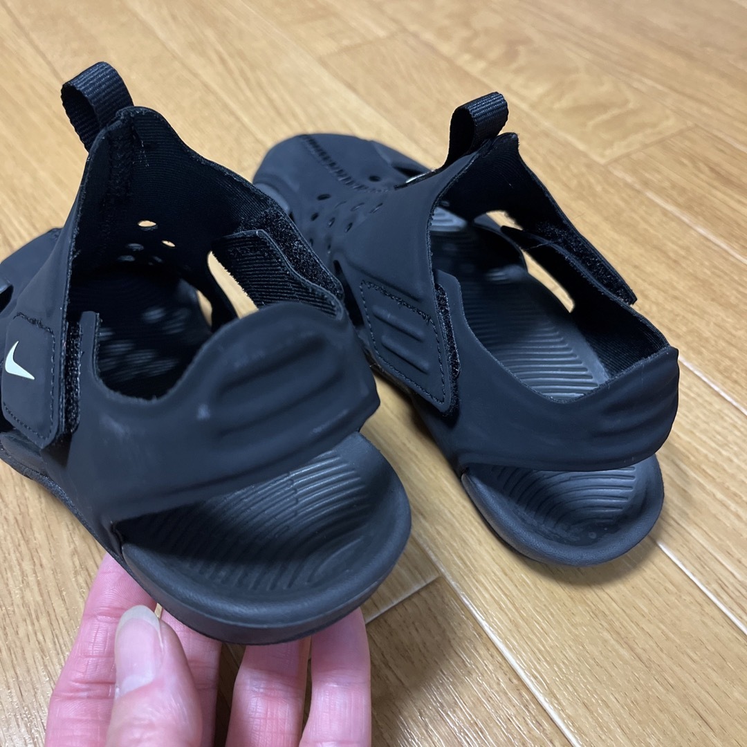 NIKE(ナイキ)のNIKE キッズ　サンダル　18cm キッズ/ベビー/マタニティのキッズ靴/シューズ(15cm~)(サンダル)の商品写真