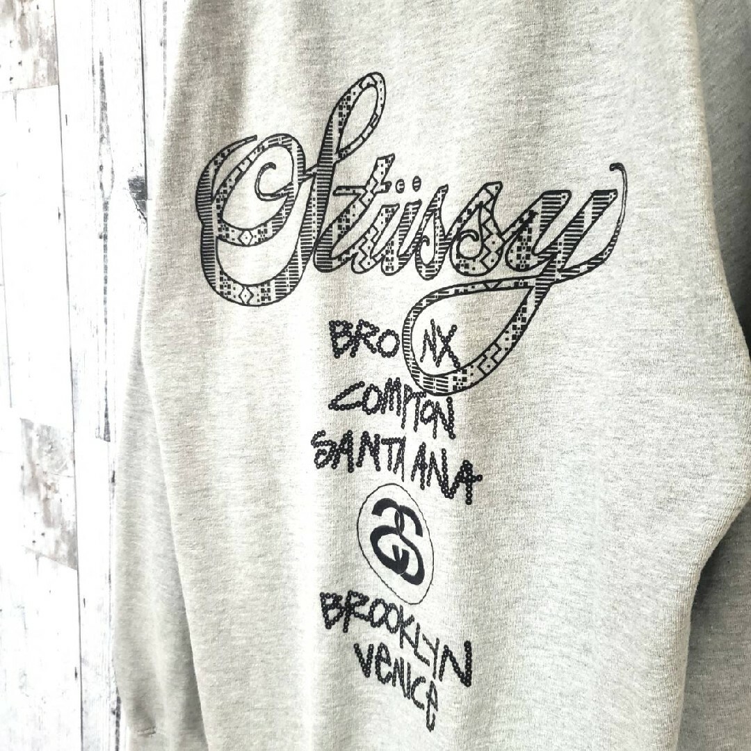 STUSSY(ステューシー)の【超希モデル霜降り】ステューシー ワールドツアー ジップパーカー ビッグロゴ М メンズのトップス(パーカー)の商品写真