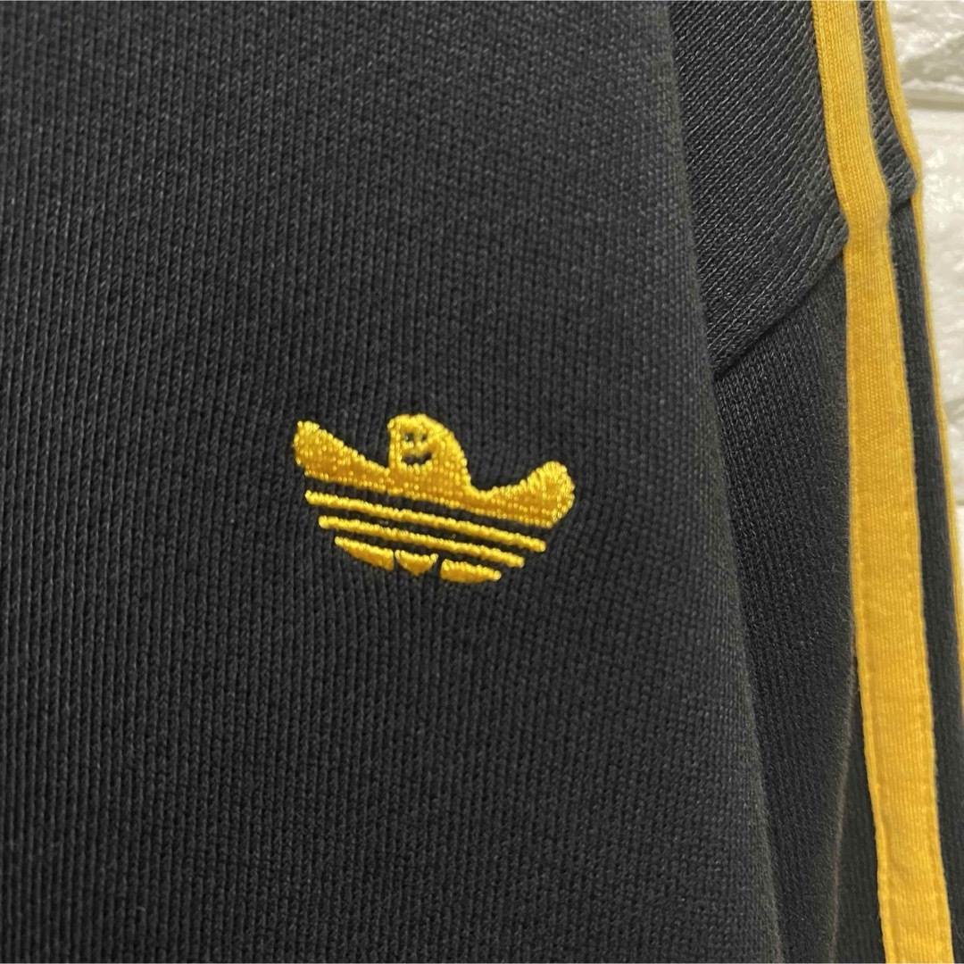 adidas × Mark Gonzales プルオーバーパーカー 刺繍ロゴ