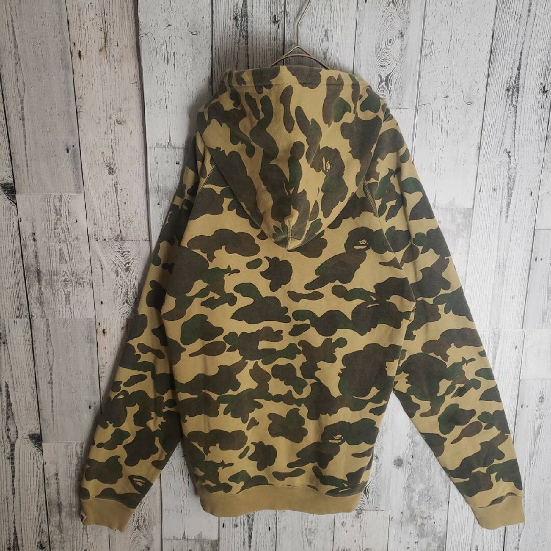 少し美品 A BATHING APE アベイシングエイプ プルオーバーパーカー