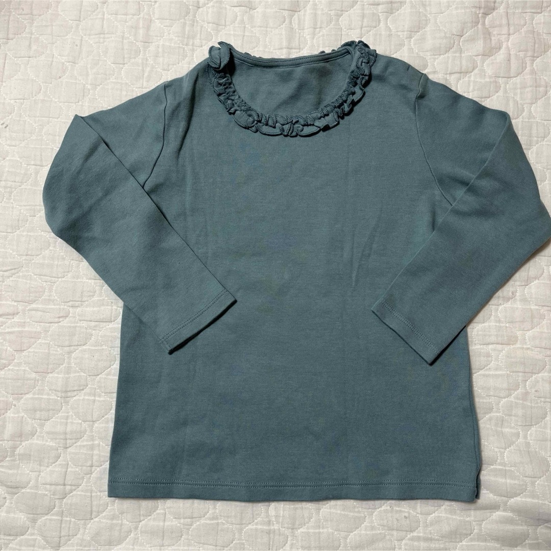 UNIQLO(ユニクロ)のユニクロ　カットソー　100 キッズ/ベビー/マタニティのキッズ服女の子用(90cm~)(Tシャツ/カットソー)の商品写真