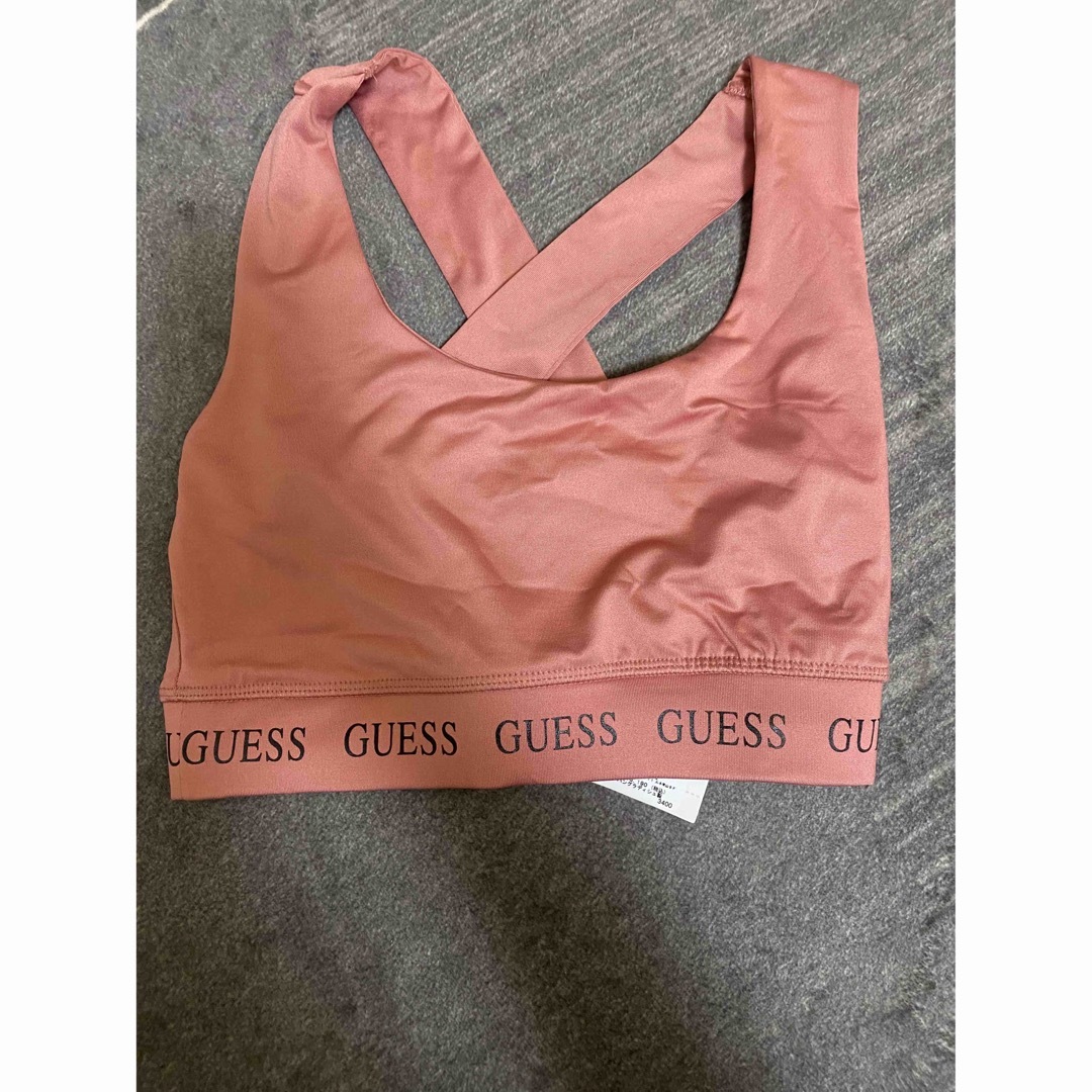 GUESS(ゲス)のゲスGUESS Sherry Active Topノースリーブ新品スポーツブラ スポーツ/アウトドアのトレーニング/エクササイズ(トレーニング用品)の商品写真