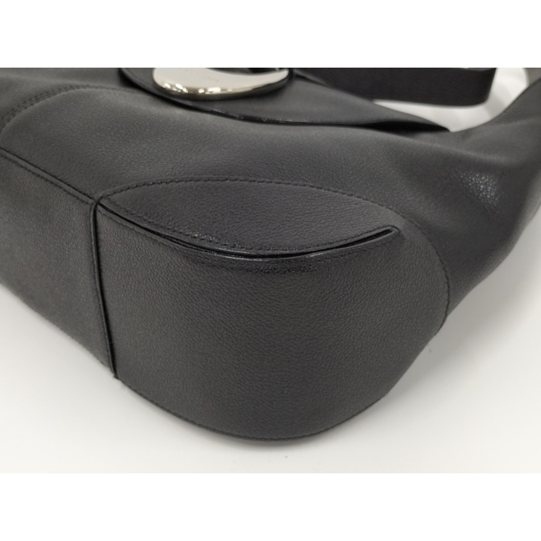 BVLGARI - BVLGARI ワンショルダーバッグ オーバル金具 レザー BVLGARI - BVLGARI ワンショルダーバッグ オーバル金具 レザー