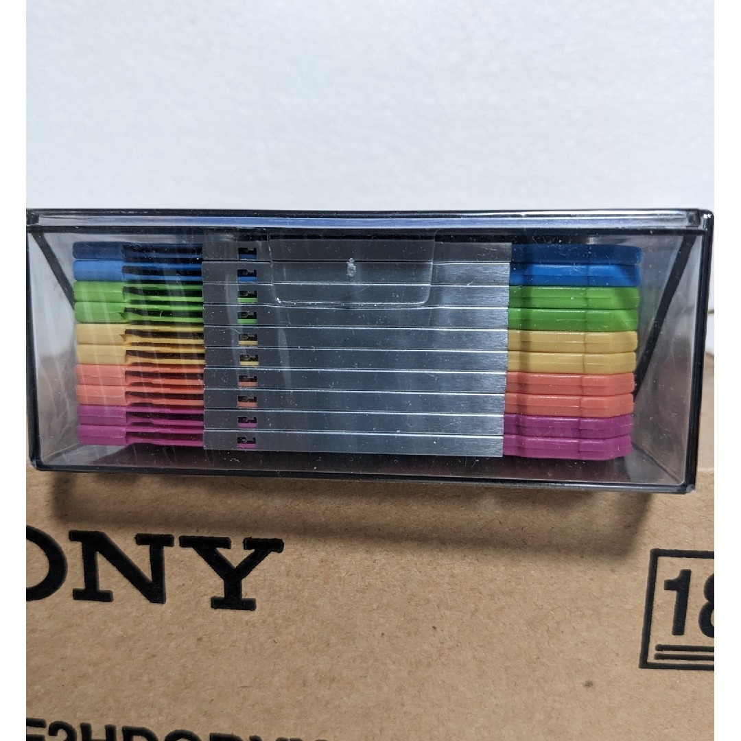 SONY(ソニー)のSONY　Windows　3.5インチ　フロッピー　カラーMIX　10枚セット スマホ/家電/カメラのPC/タブレット(PC周辺機器)の商品写真