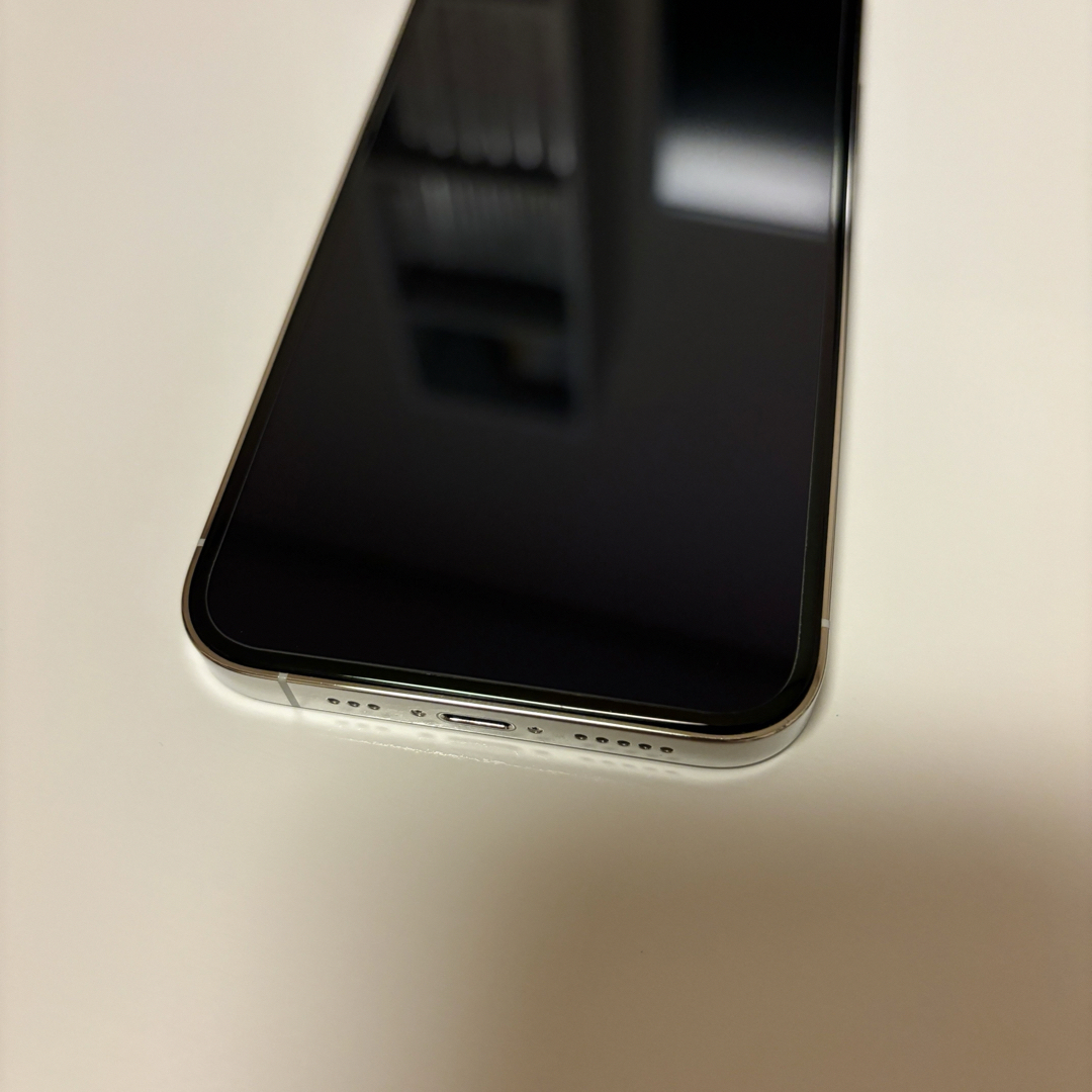 iPhone(アイフォーン)のiPhone12 Pro 128GB シルバー スマホ/家電/カメラのスマートフォン/携帯電話(スマートフォン本体)の商品写真