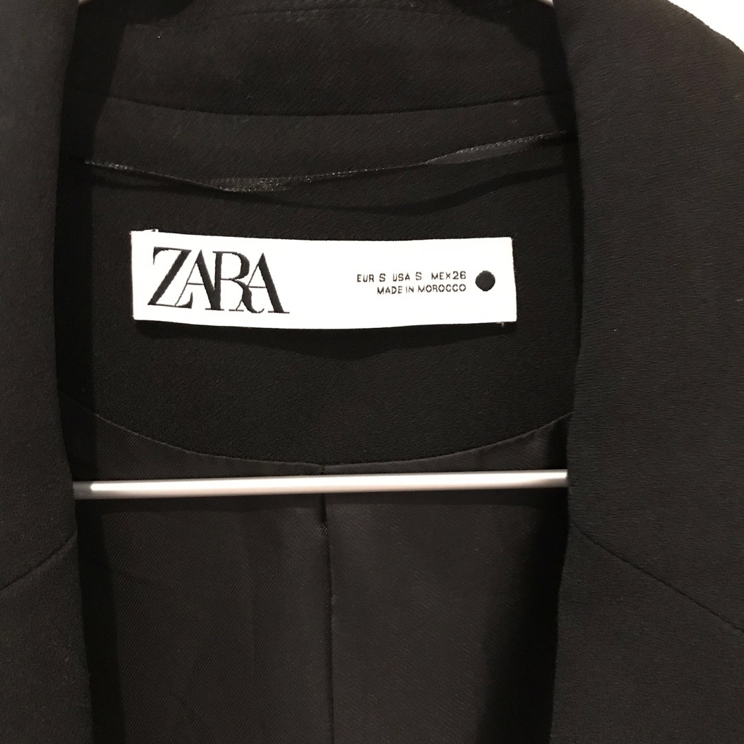 ZARA  スリット入りジレ  ベスト  ブラック  S