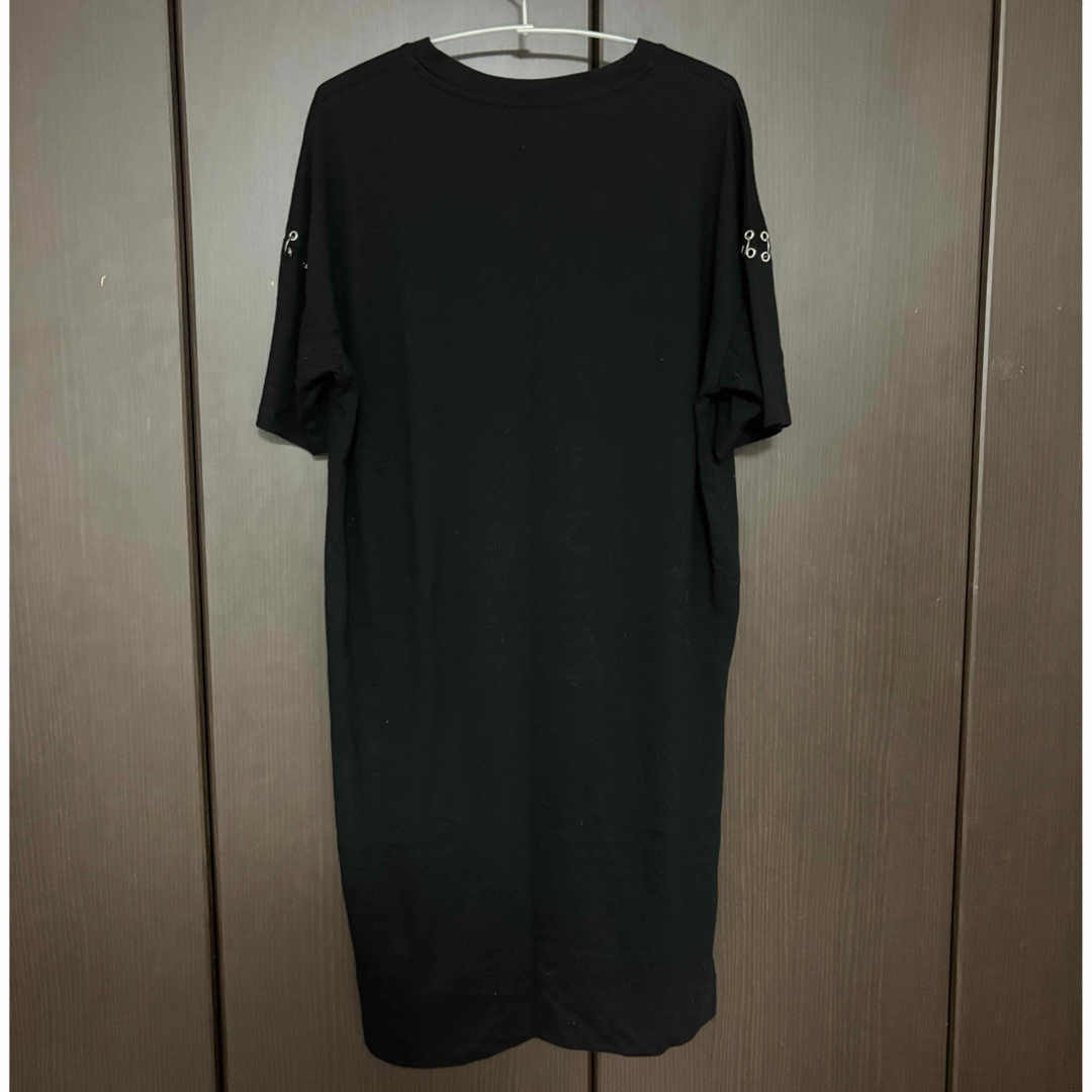 Bershka(ベルシュカ)の♡Bershka♡リング付きロングTシャツ♡ レディースのトップス(Tシャツ(半袖/袖なし))の商品写真