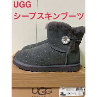 アグ スワロフスキーの通販 500点以上 | UGGを買うならラクマ